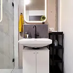 Bonquartier - Design Mit Balkon, Arbeitsplatz Und Parkplatz Lägenhet Wachtberg