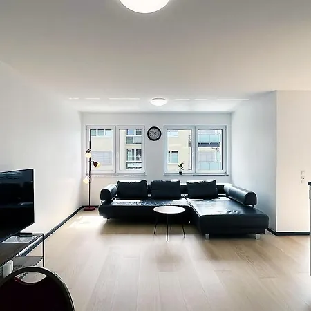 Bonquartier - Design Mit Balkon, Arbeitsplatz Und Parkplatz アパート *