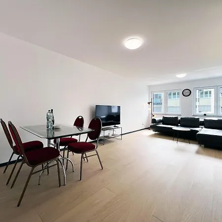 アパート Bonquartier - Design Mit Balkon, Arbeitsplatz Und Parkplatz *