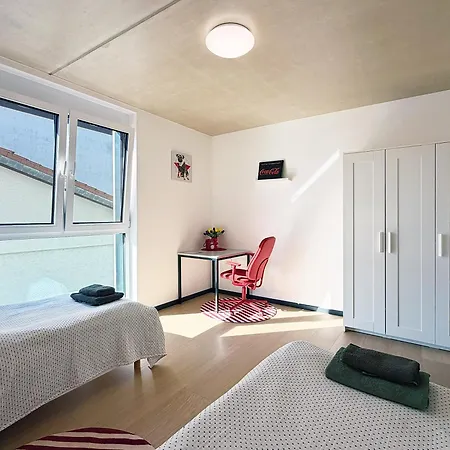 Bonquartier - Design Mit Balkon, Arbeitsplatz Und Parkplatz فاختبيرغ