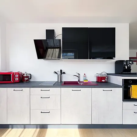 Bonquartier - Design Mit Balkon, Arbeitsplatz Und Parkplatz *