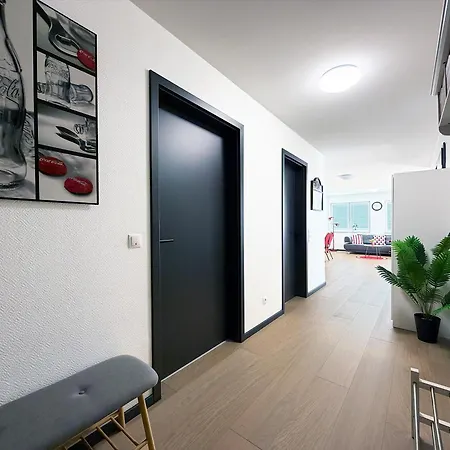 Bonquartier - Design Mit Balkon, Arbeitsplatz Und Parkplatz شقة