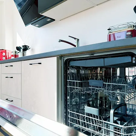 Bonquartier - Design Mit Balkon, Arbeitsplatz Und Parkplatz فاختبيرغ