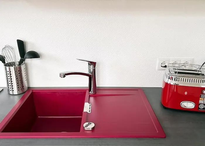 شقة Bonquartier - Design Mit Balkon, Arbeitsplatz Und Parkplatz *