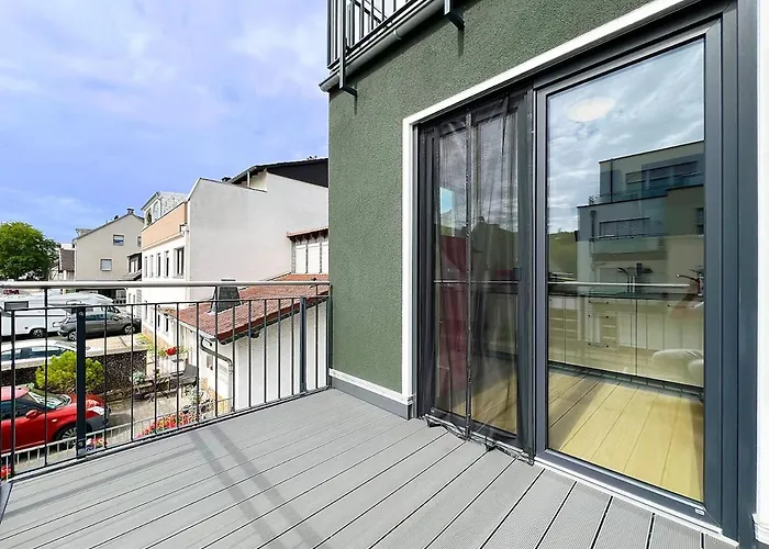 Bonquartier - Design Mit Balkon, Arbeitsplatz Und Parkplatz Appartement Wachtberg