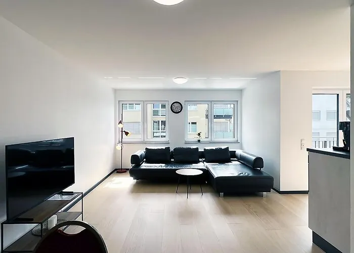 Bonquartier - Design Mit Balkon, Arbeitsplatz Und Parkplatz شقة *