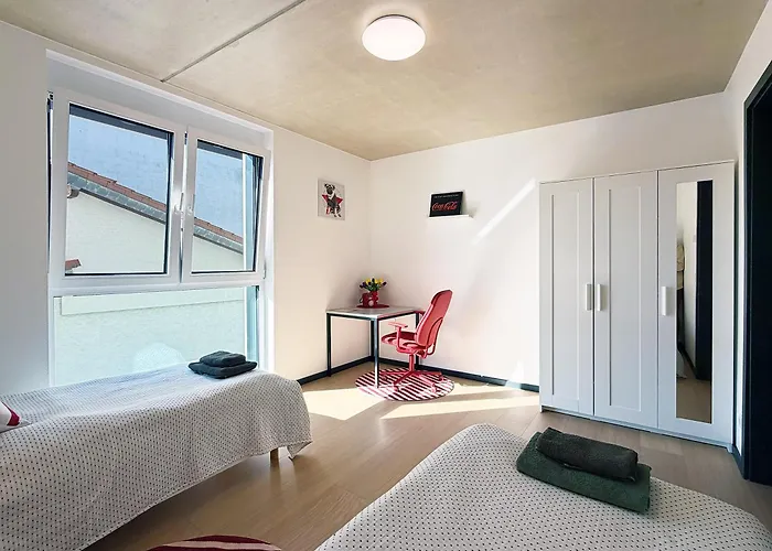 Bonquartier - Design Mit Balkon, Arbeitsplatz Und Parkplatz فاختبيرغ