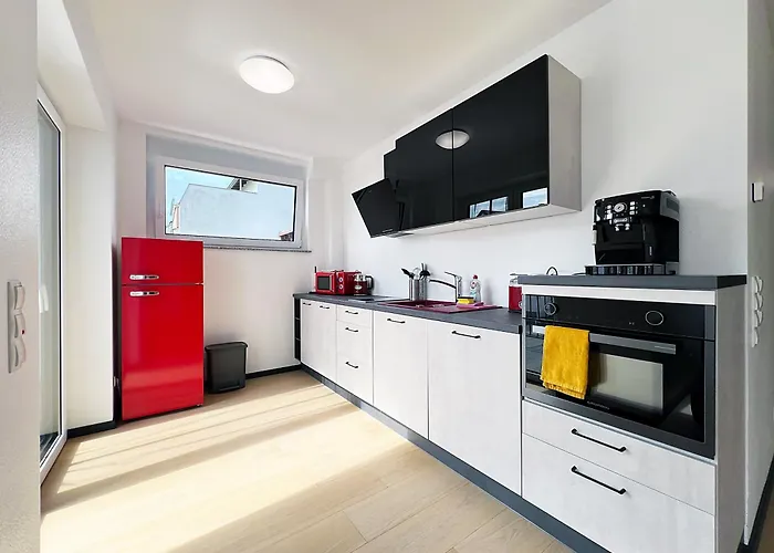 Bonquartier - Design Mit Balkon, Arbeitsplatz Und Parkplatz فاختبيرغ